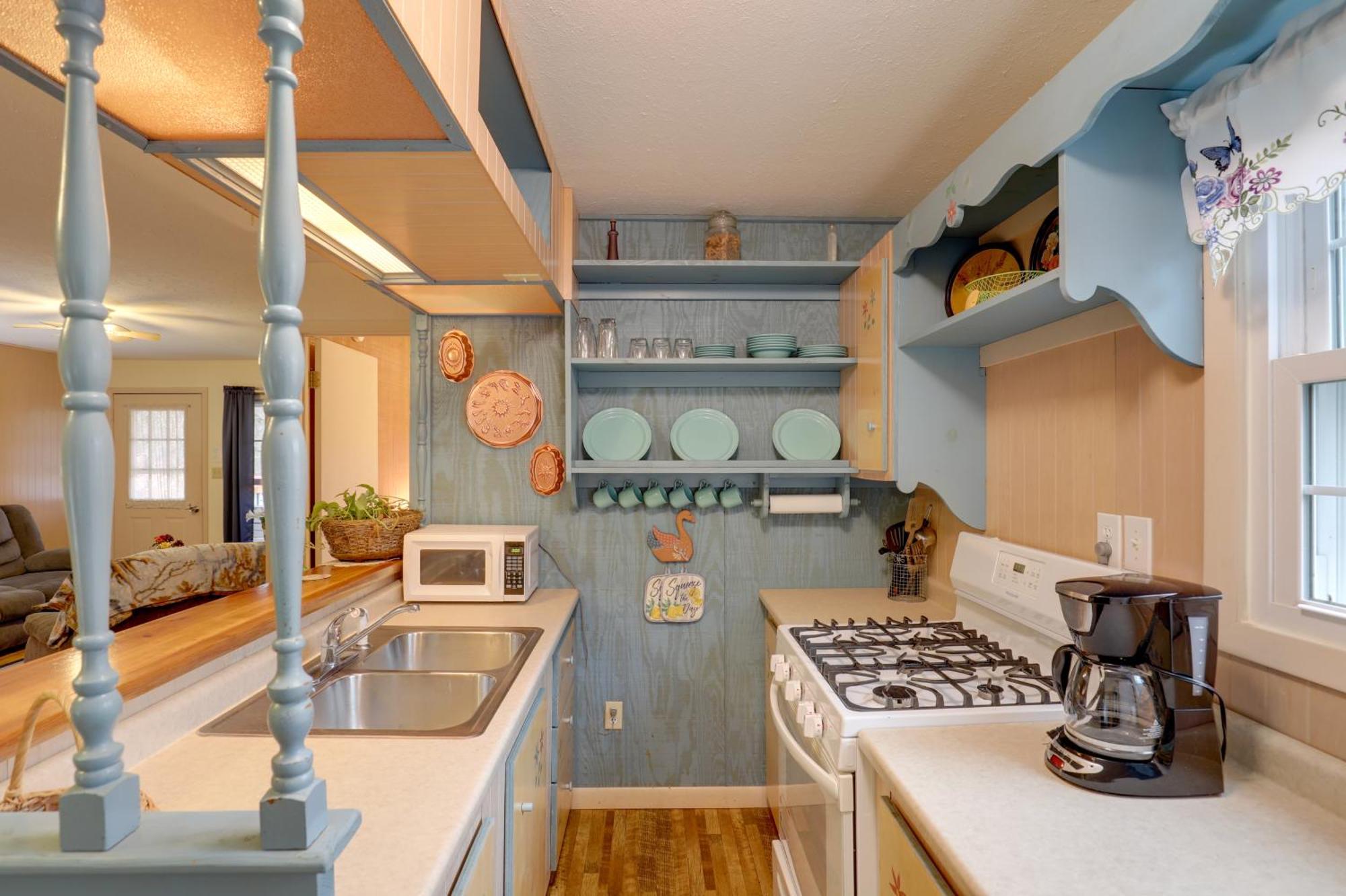 Riverfront Hot Springs Cabin With Private Hot Tub! Exteriér fotografie
